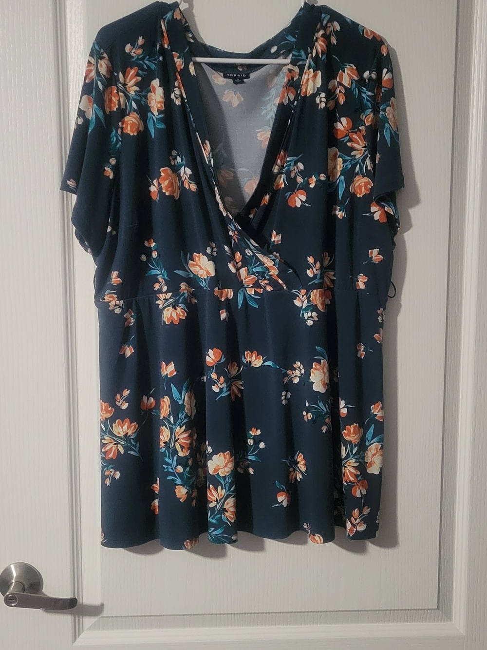 torrid Green Floral Scoop-Neck Top